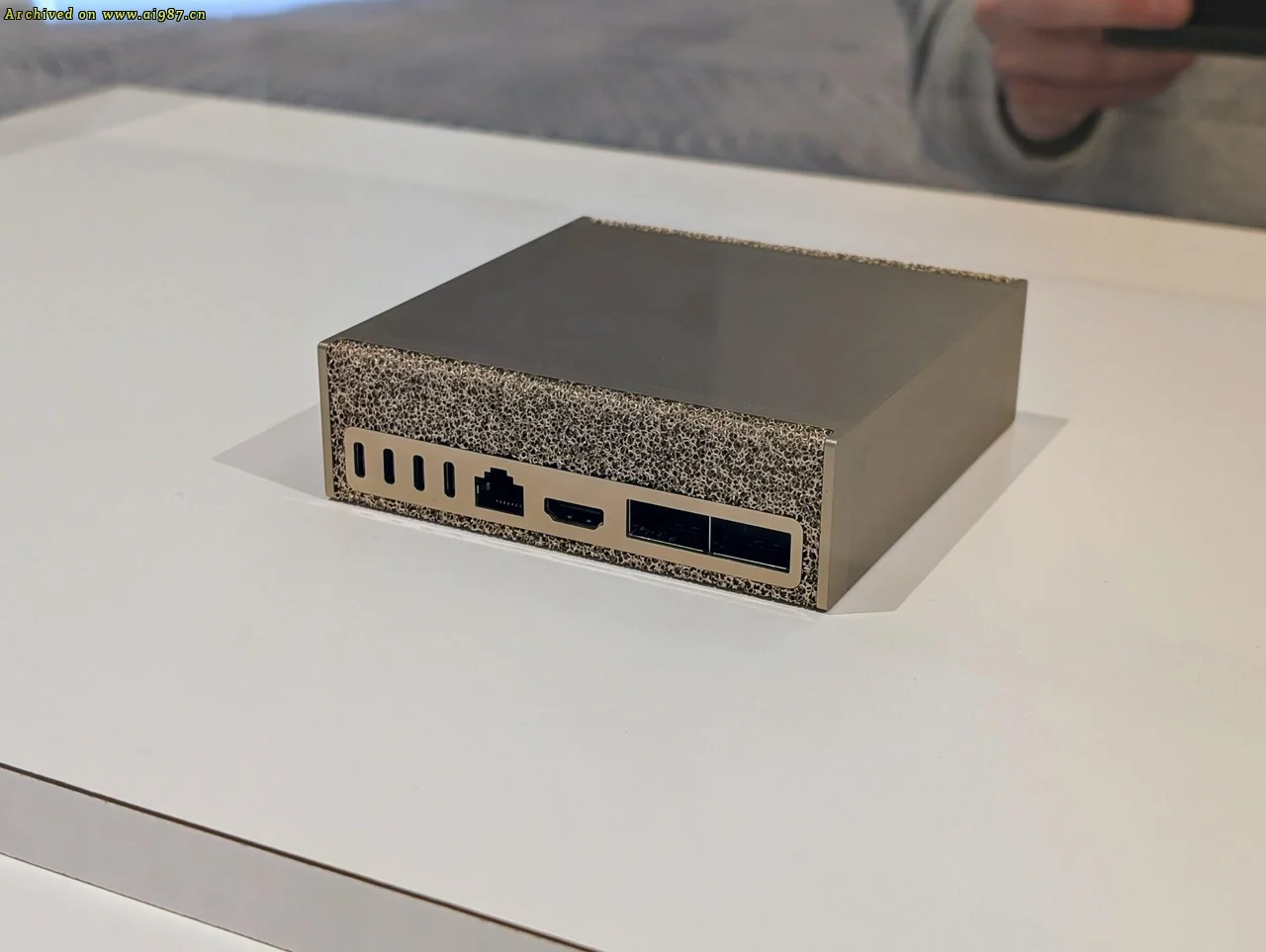 DGX Spark桌面AI工作站即将开启预售