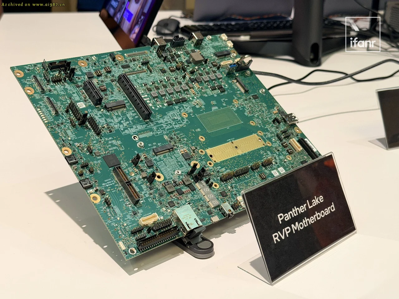 英特尔新一代处理器 Panther Lake 性能全面升级 - Image 4